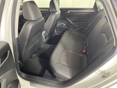 2018 Volkswagen Passat 2.0T SE w/Technology w/Technology