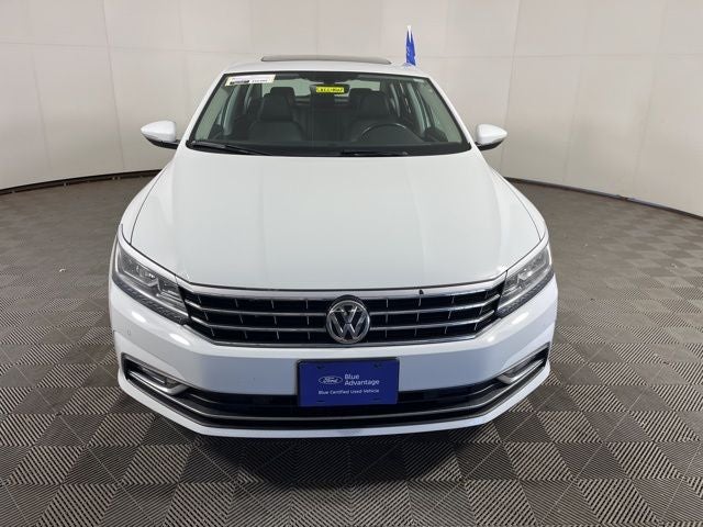 2018 Volkswagen Passat 2.0T SE w/Technology w/Technology