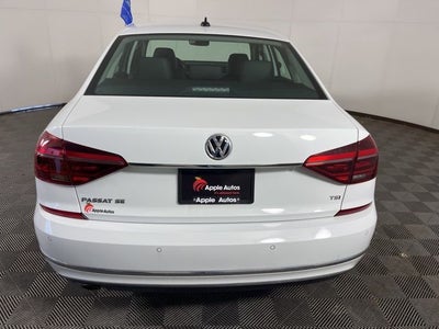 2018 Volkswagen Passat 2.0T SE w/Technology w/Technology