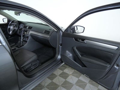 2014 Volkswagen Passat TDI SE w/Sunroof/Nav