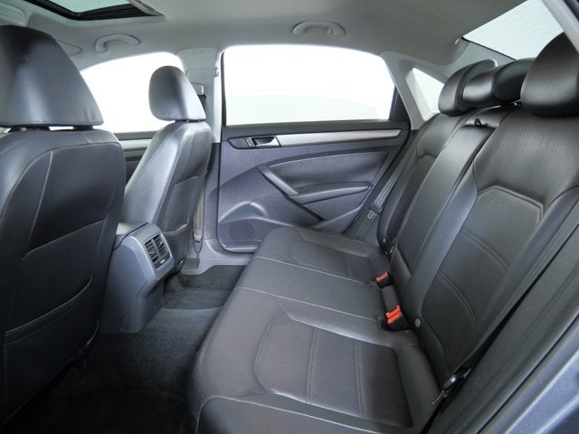 2014 Volkswagen Passat TDI SE w/Sunroof/Nav
