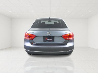 2014 Volkswagen Passat TDI SE w/Sunroof/Nav