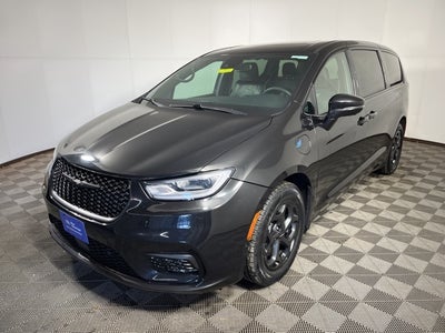 2022 Chrysler Pacifica Hybrid Limited