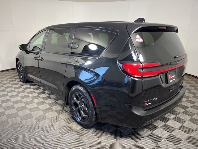 2022 Chrysler Pacifica Hybrid Limited