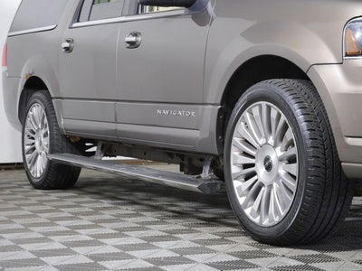 2015 Lincoln Navigator L Base