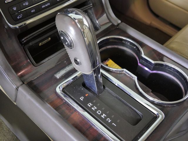 2015 Lincoln Navigator L Base