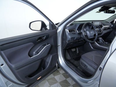 2021 Toyota Highlander LE