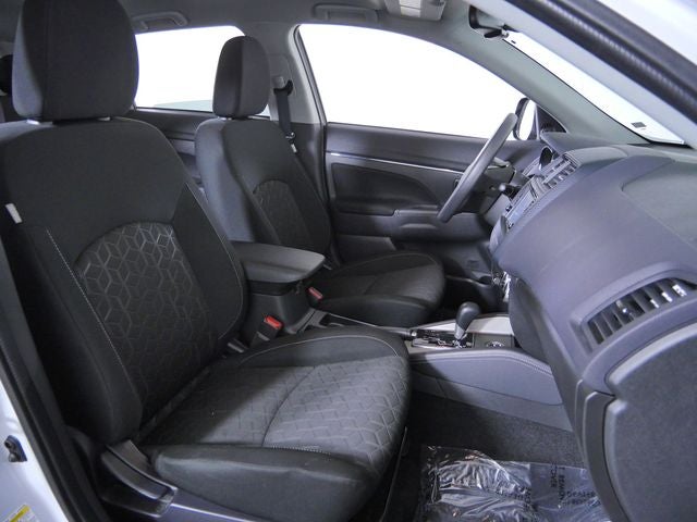 2025 Mitsubishi Outlander Sport 2.0 ES