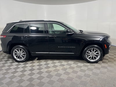 2022 Jeep Grand Cherokee Summit