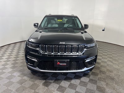 2022 Jeep Grand Cherokee Summit