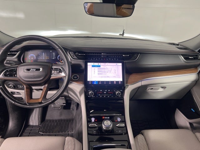 2022 Jeep Grand Cherokee Summit