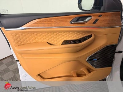 2024 Jeep Grand Cherokee Summit