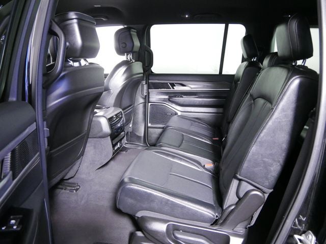 2024 Jeep Wagoneer L Series III