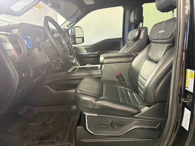 2025 Ford F-350SD Platinum