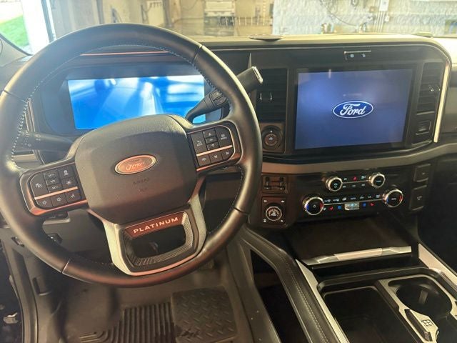 2025 Ford F-350SD Platinum