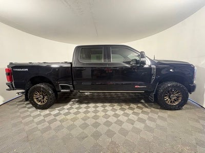 2025 Ford F-350SD Platinum