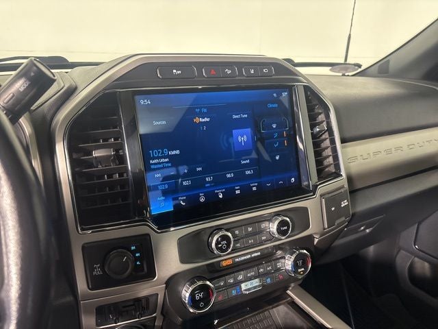 2022 Ford F-350SD Lariat