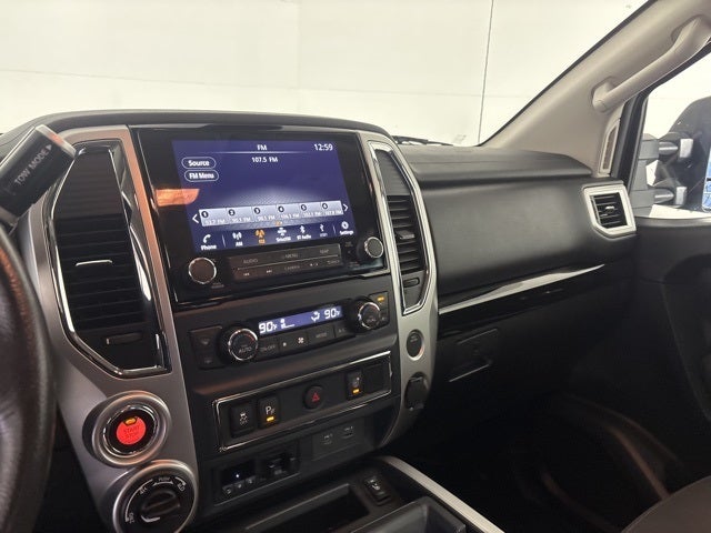 2021 Nissan Titan SV