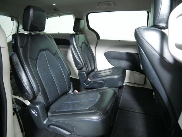 2020 Chrysler Pacifica Touring L Plus