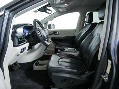 2020 Chrysler Pacifica Touring L Plus