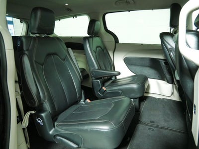 2017 Chrysler Pacifica Touring L Plus