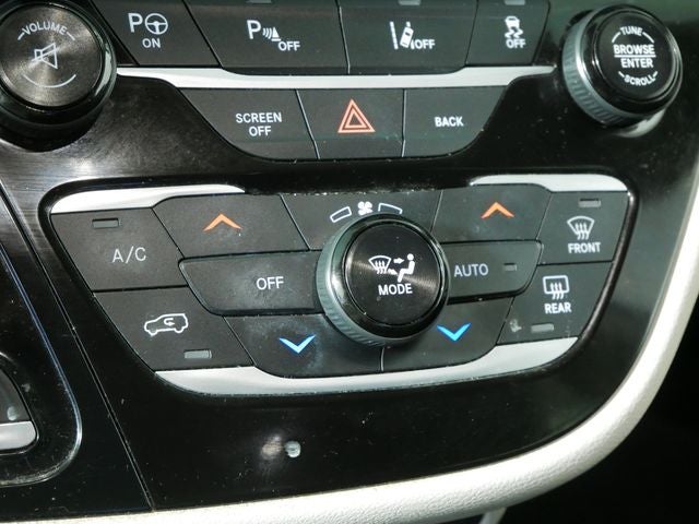 2017 Chrysler Pacifica Touring L Plus
