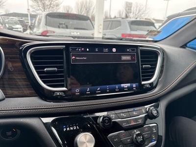 2021 Chrysler Pacifica Hybrid Pinnacle