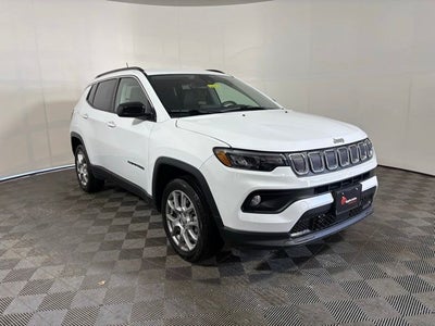 2022 Jeep Compass Latitude Lux