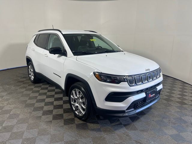 2022 Jeep Compass Latitude Lux