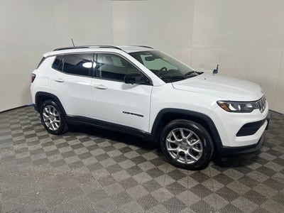 2022 Jeep Compass Latitude Lux
