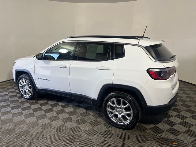 2022 Jeep Compass Latitude Lux