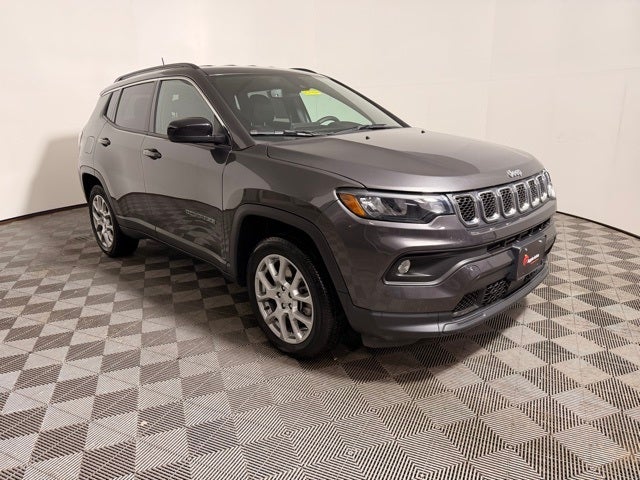 2023 Jeep Compass Latitude Lux