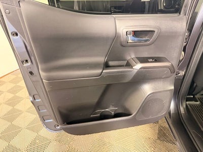 2022 Toyota Tacoma TRD Off-Road V6