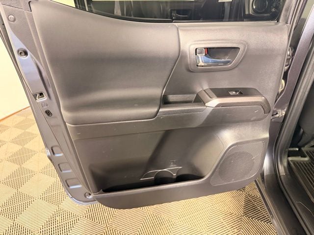 2022 Toyota Tacoma TRD Off-Road V6