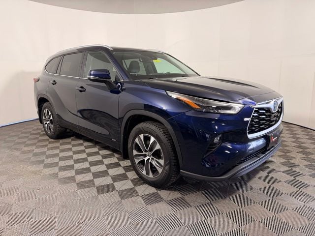 2024 Toyota Highlander Hybrid XLE