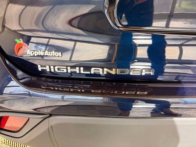 2024 Toyota Highlander Hybrid XLE
