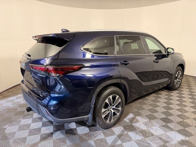 2024 Toyota Highlander Hybrid XLE
