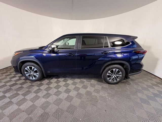 2024 Toyota Highlander Hybrid XLE