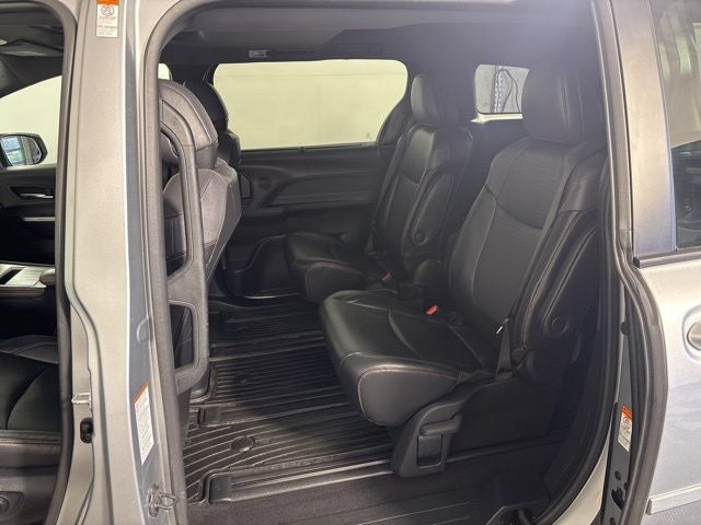 2022 Toyota Sienna XSE 7 Passenger