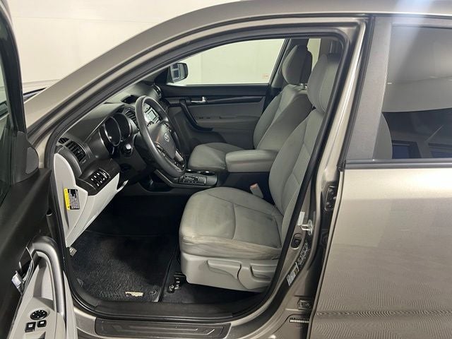 2011 Kia Sorento LX