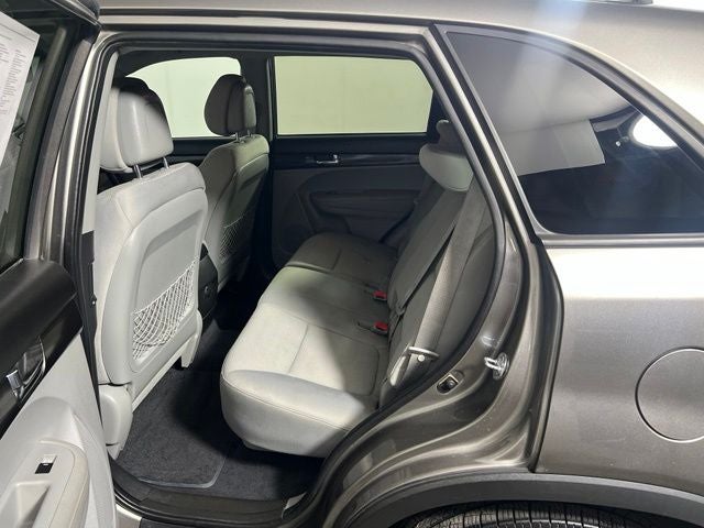 2011 Kia Sorento LX