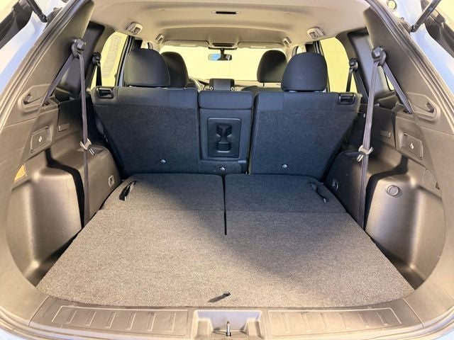 2024 Mitsubishi Outlander ES