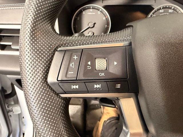 2024 Mitsubishi Outlander ES