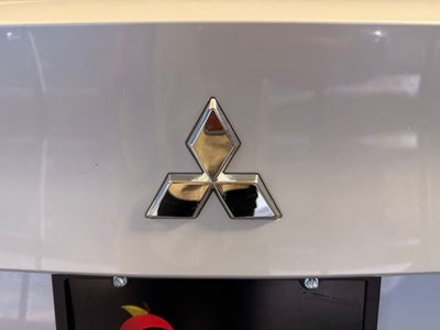 2024 Mitsubishi Outlander ES