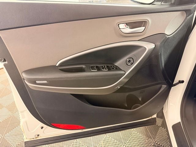 2018 Hyundai Santa Fe SE