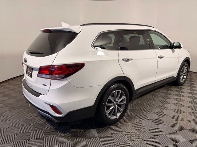 2018 Hyundai Santa Fe SE