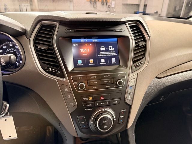 2018 Hyundai Santa Fe SE