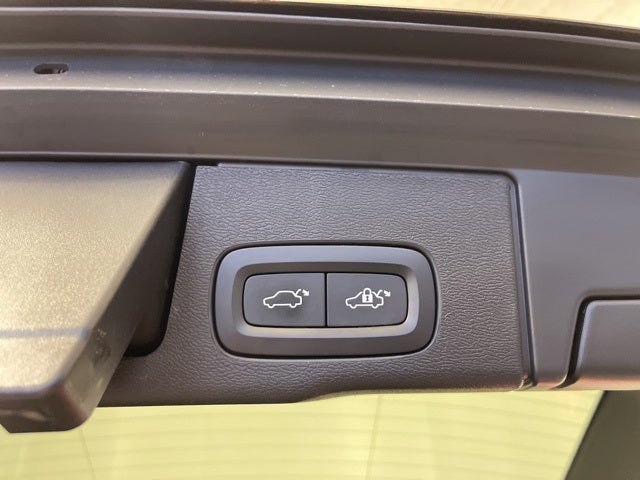 2023 Volvo XC60 B5 Core