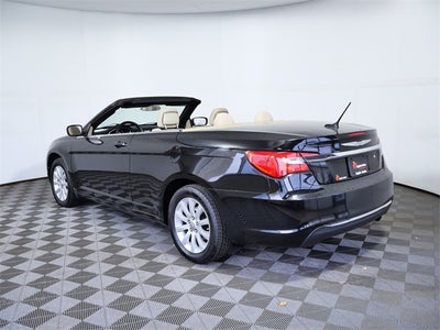 2013 Chrysler 200 Touring