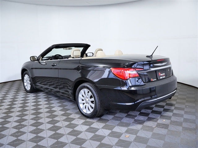 2013 Chrysler 200 Touring